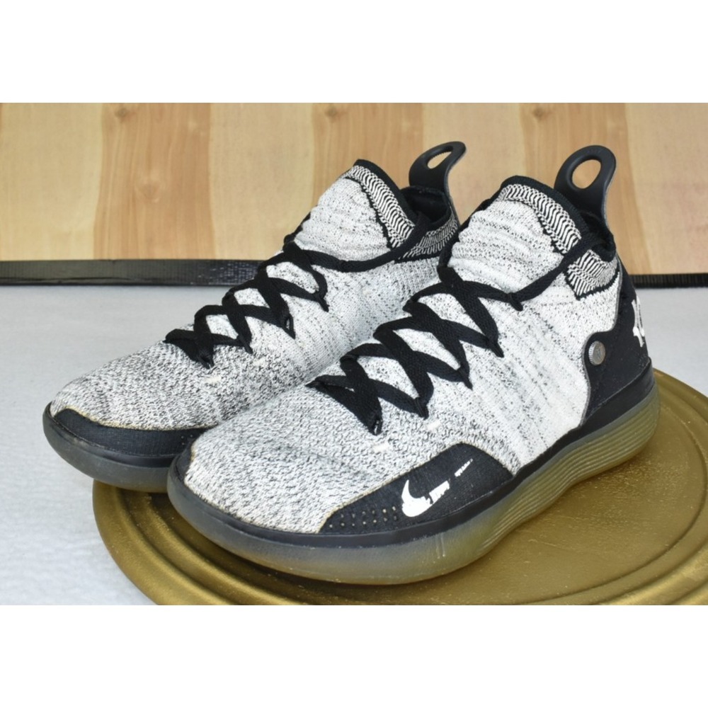 Nike Zoom KD 11 Men Shoes Size 7 Black/White Flyknit Athletic Basketball Sneaker